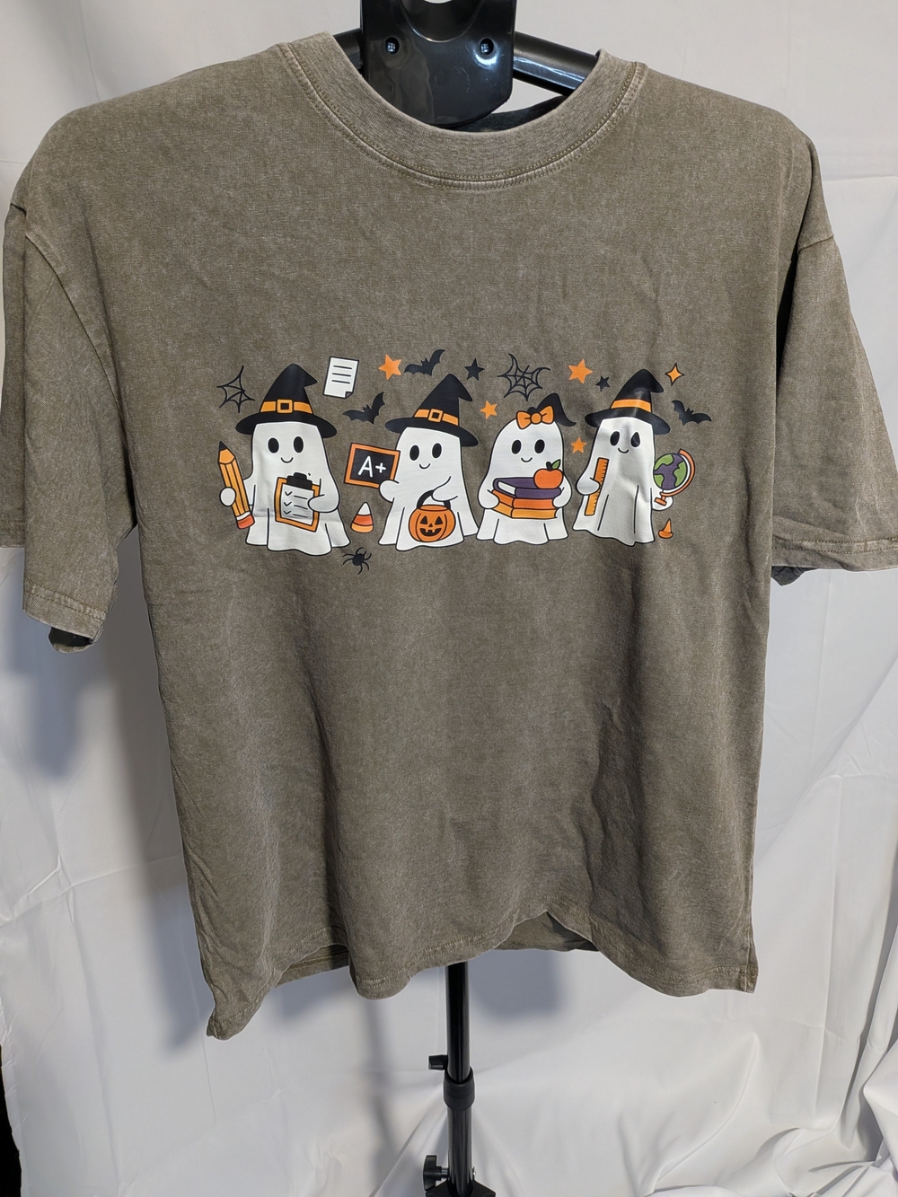 Cute Ghosts Halloween Graphic Short Sleeve Tee - Olive Green